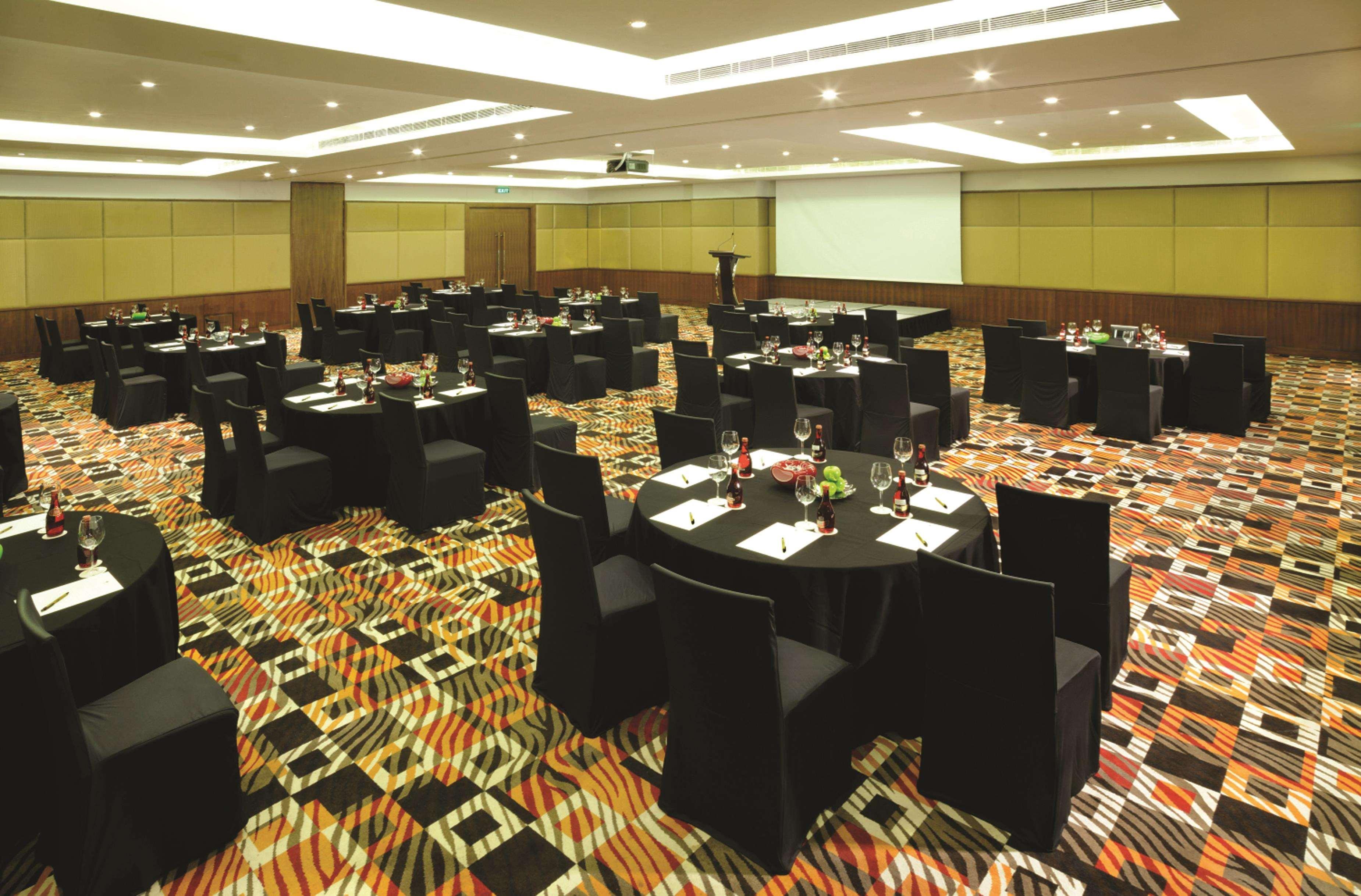 Hotel Doubletree By Hilton Gurgaon New Delhi Ncr Facilidades foto