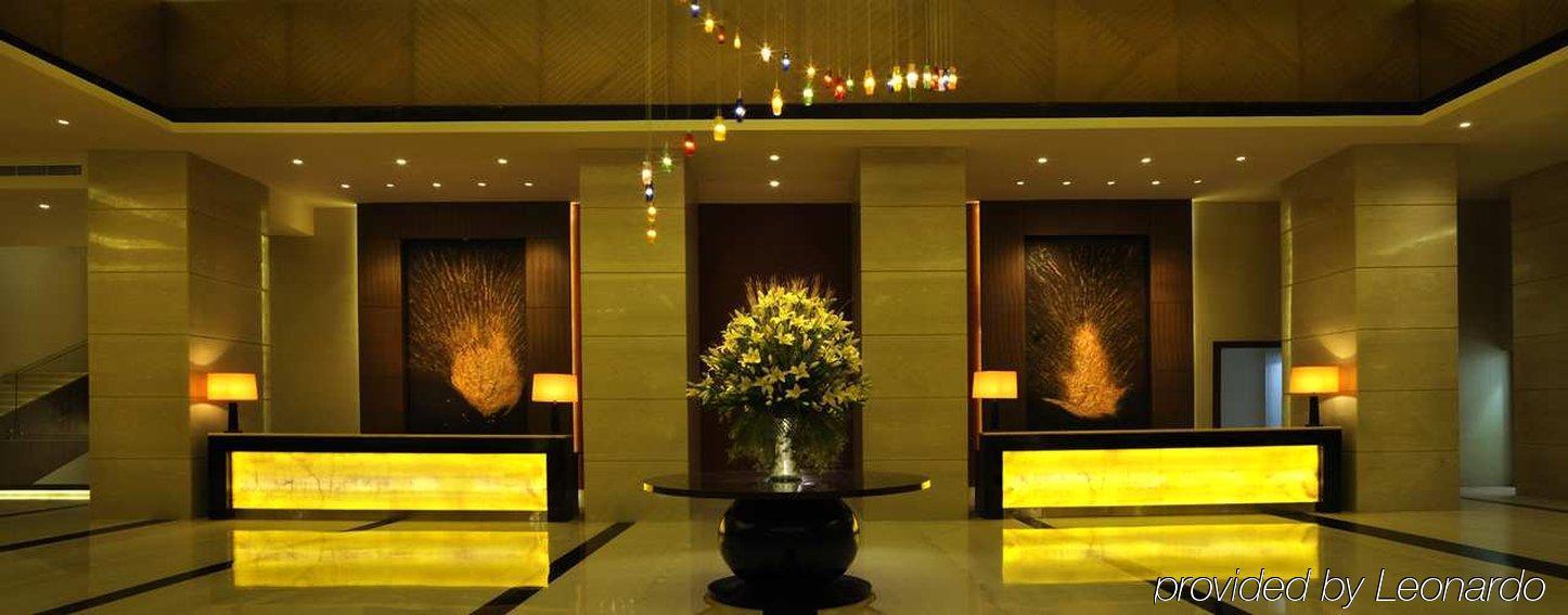 Hotel Doubletree By Hilton Gurgaon New Delhi Ncr Interior foto